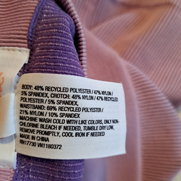 Colsie women's size M ribbed pink shorts, NWOT - Picture 5 of 5